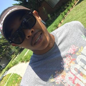 Meet your Posher, Marc